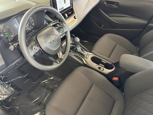 Used 2024 Toyota Corolla LE w/ LE Convenience Package image 10