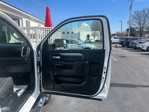 Used 2019 RAM 3500 Tradesman image 18