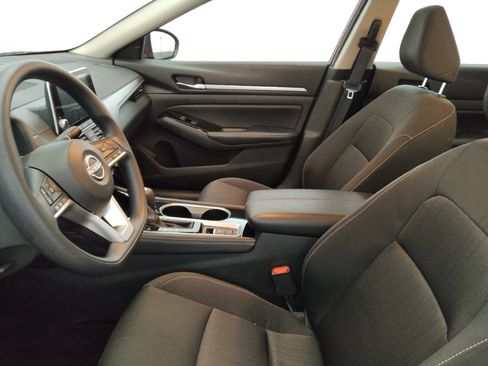 Used 2023 Nissan Altima 2.5 SV AWD/4WD image 17