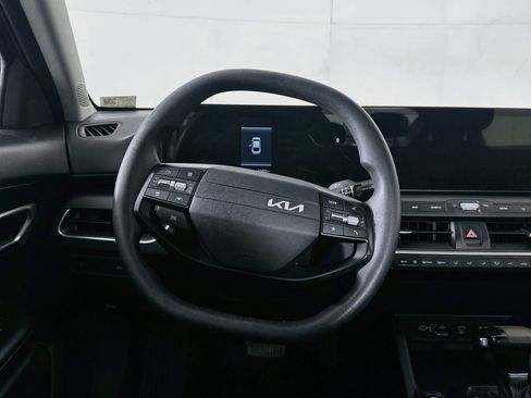 Used 2025 Kia K4 FWD image 18