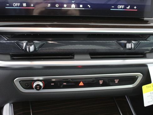 New 2026 BMW X5 xDrive50e image 18