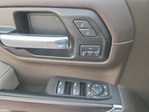 Used 2019 GMC Sierra 1500 SLT w/ SLT Premium Package image 30