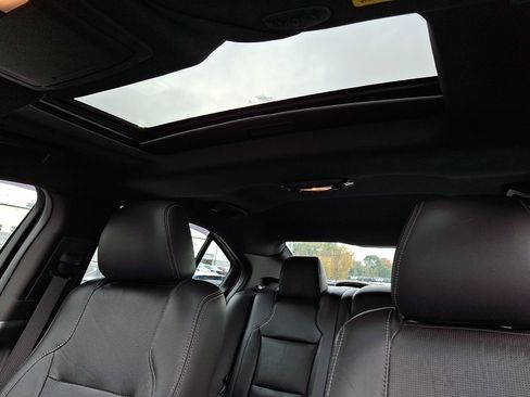 Used 2018 Ford Taurus Limited image 15