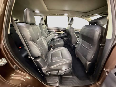 Used 2021 Subaru Ascent Touring AWD/4WD image 27