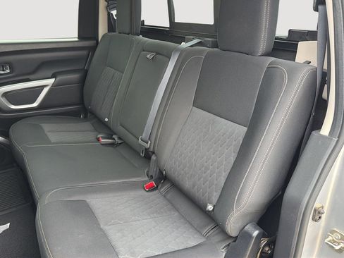 Used 2017 Nissan Titan SV AWD/4WD image 20