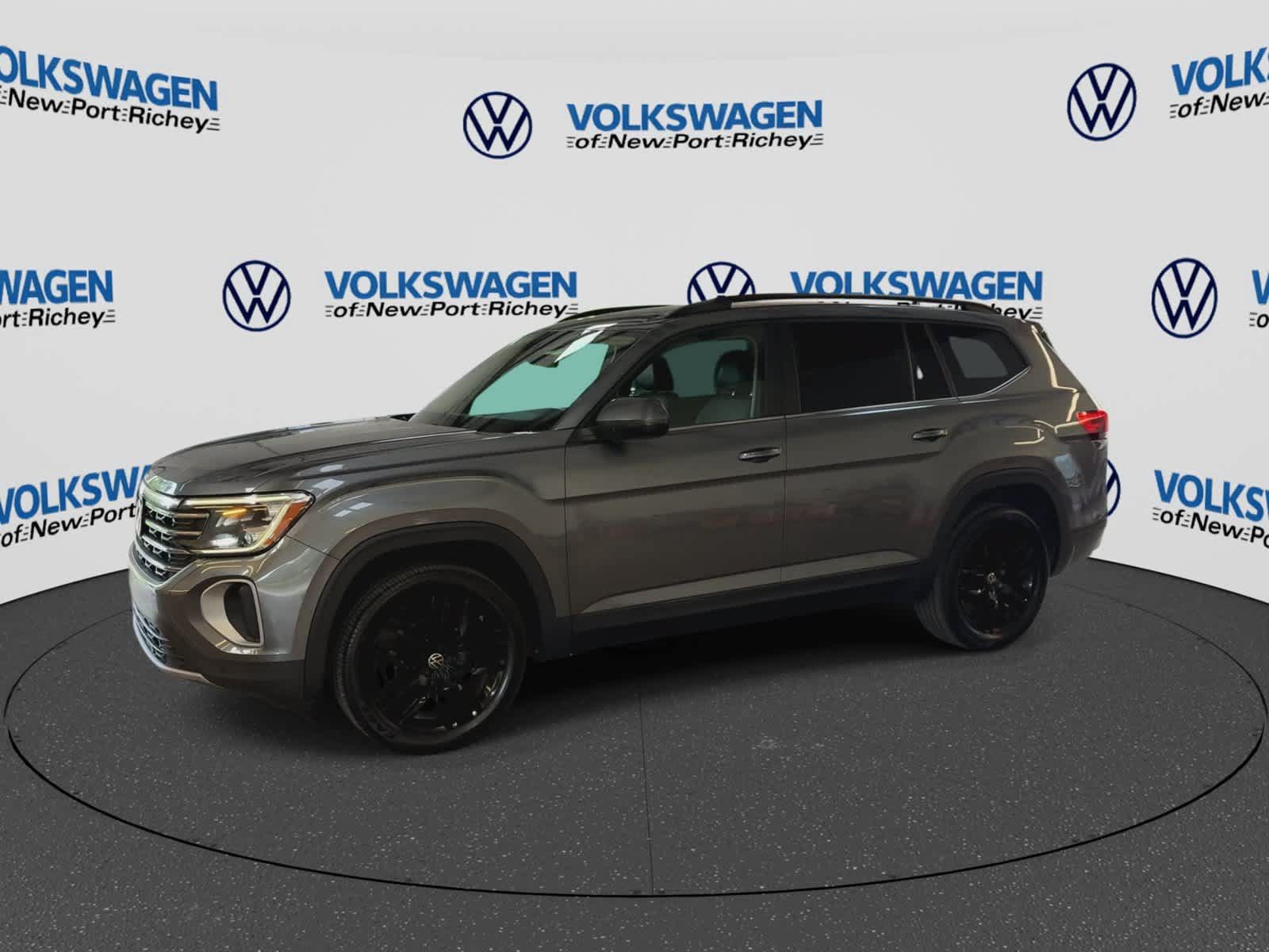 Used 2024 Volkswagen Atlas SE FWD image 4