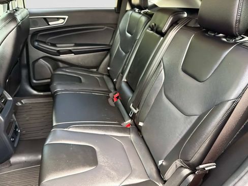 Used 2022 Ford Edge Titanium AWD/4WD image 14