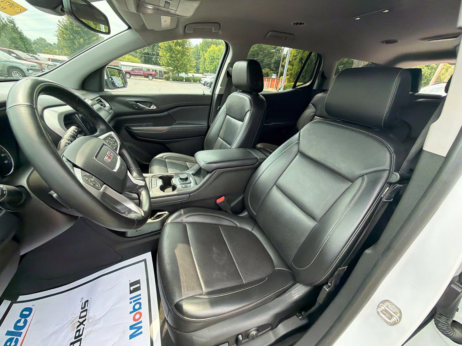 Used 2023 GMC Acadia SLT AWD/4WD image 22