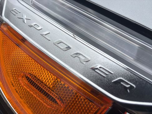 Used 2021 Ford Explorer XLT w/ Equipment Group 202A image 53