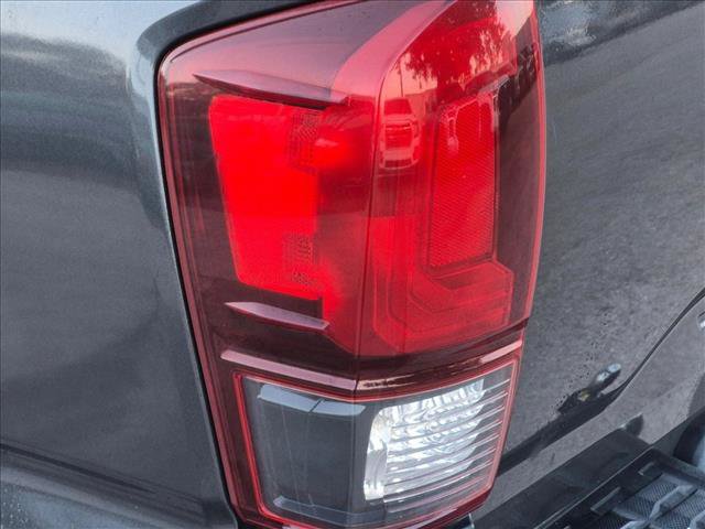 Used 2019 Toyota Tacoma SR5 RWD image 13