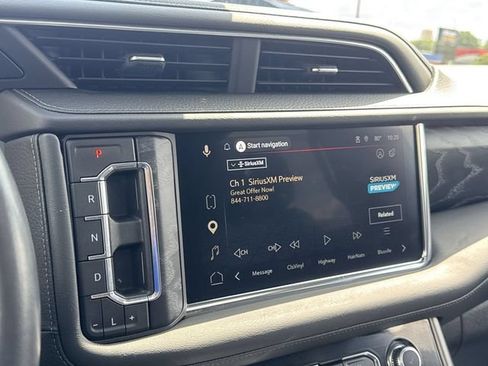 Used 2024 GMC Yukon XL Denali w/ Denali Reserve Package AWD/4WD image 23