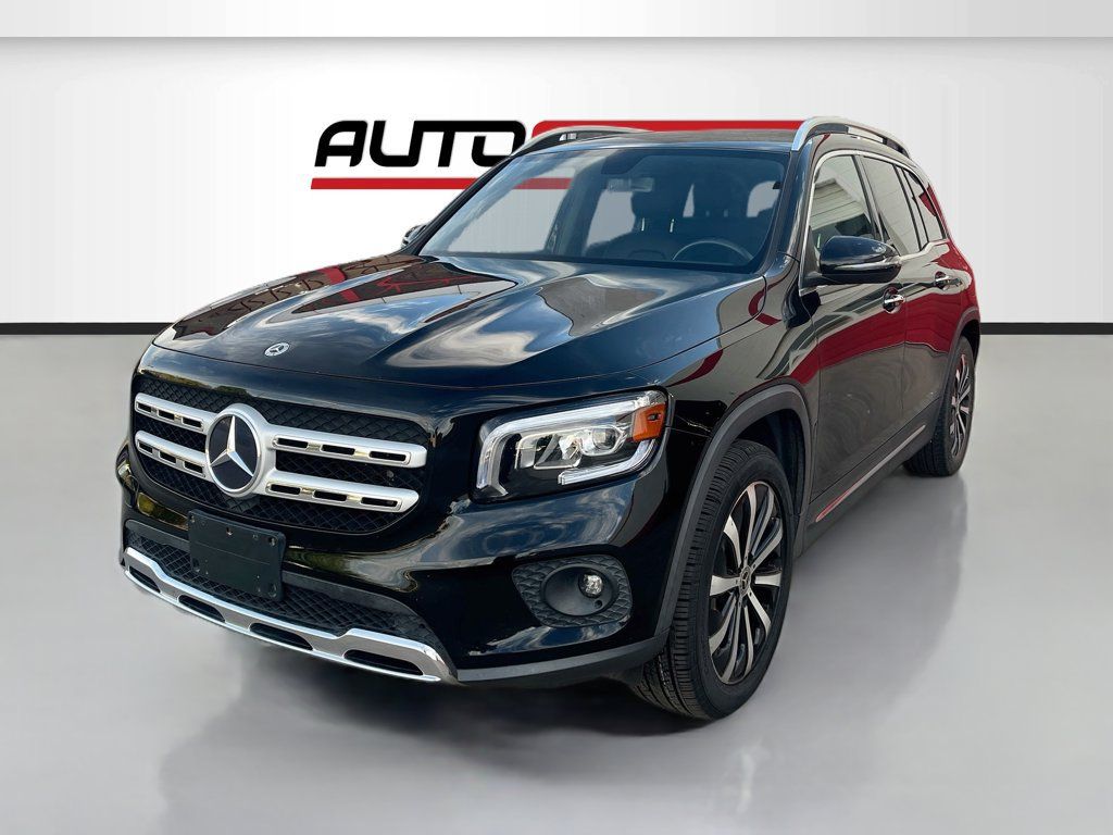 Used 2022 Mercedes-Benz GLB 250 image 3