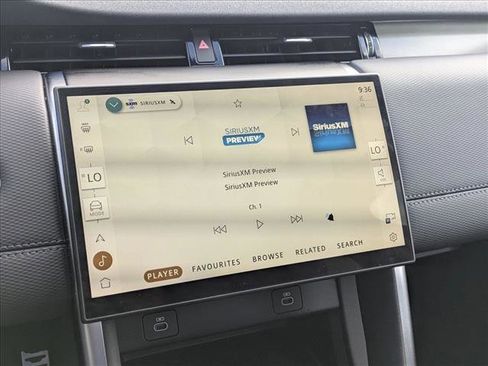 Certified 2024 Land Rover Discovery Sport Dynamic SE image 15