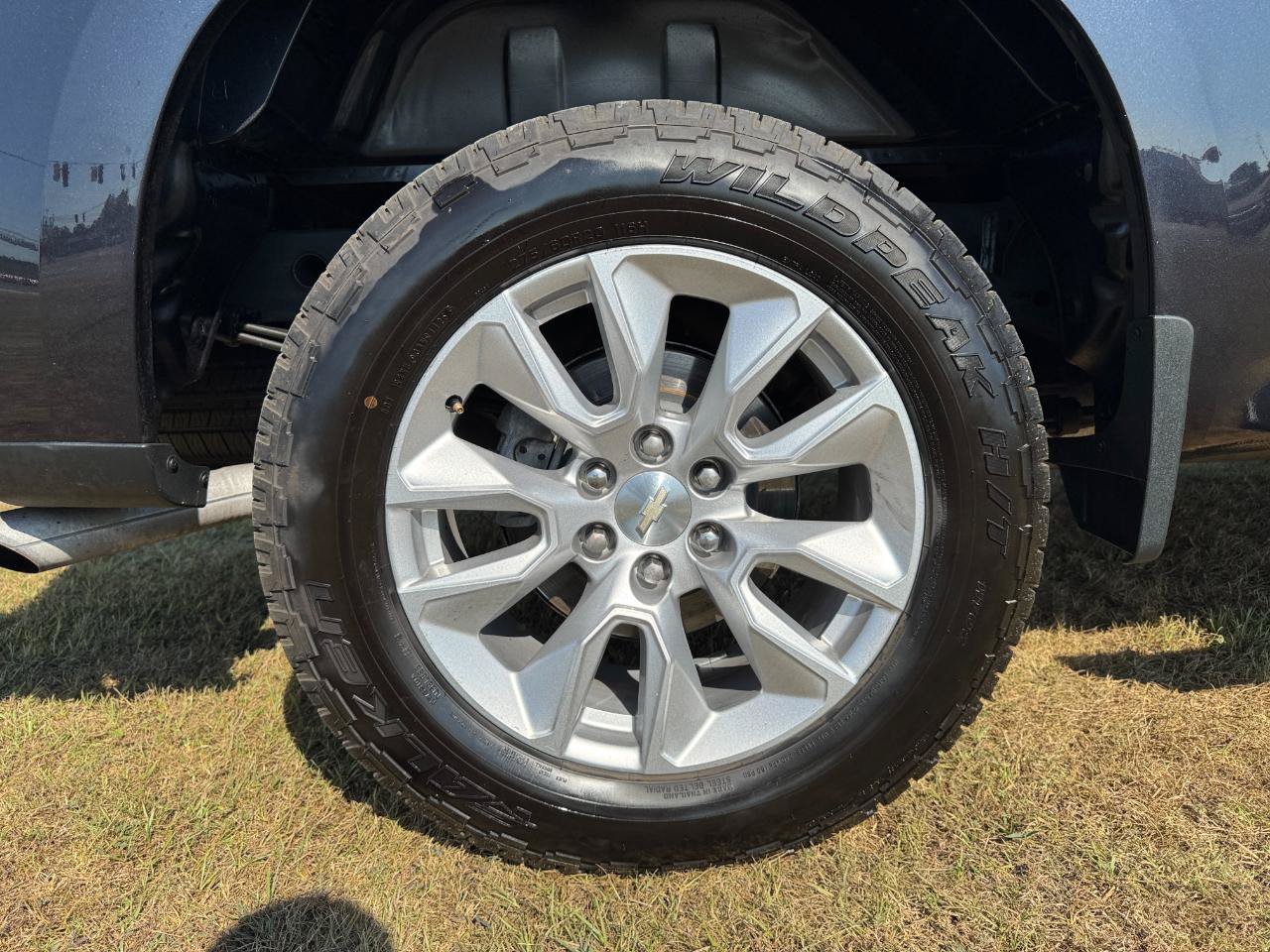 Used 2023 Chevrolet Silverado 1500 Custom AWD/4WD image 13
