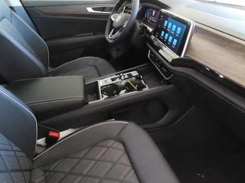 New 2026 Volkswagen Atlas SEL Premium R-Line AWD/4WD image 27
