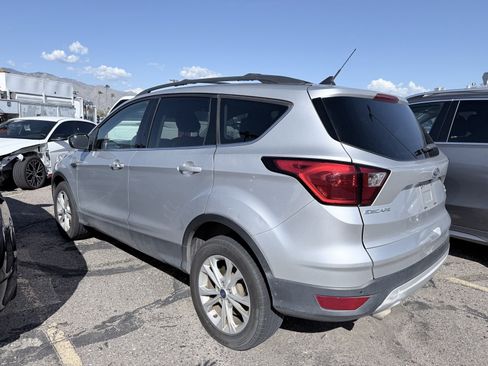 Used 2019 Ford Escape SEL AWD/4WD image 3