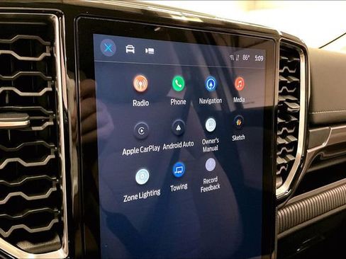 Used 2025 Ford Ranger Lariat w/ FX4 Off-Road Package image 38