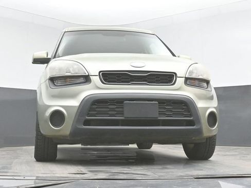 Used 2013 Kia Soul FWD image 39