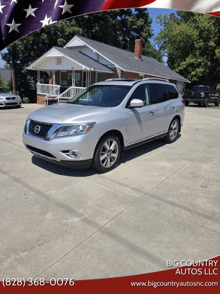 Used 2015 Nissan Pathfinder Platinum w/ Cargo Package FWD image 1