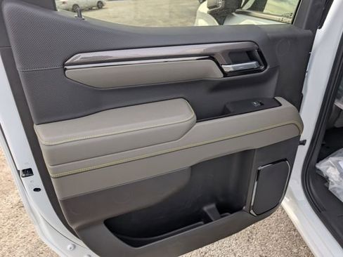 New 2026 Chevrolet Silverado 1500 ZR2 AWD/4WD image 11