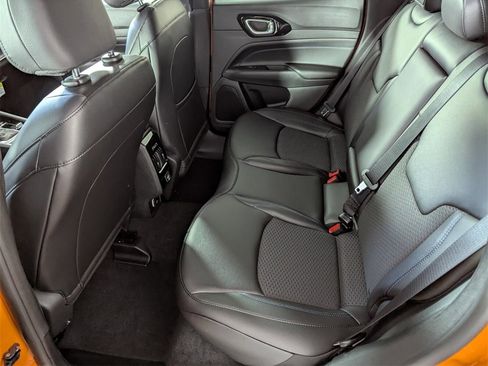 New 2026 Jeep Compass Latitude image 14