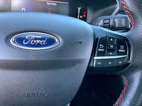 Used 2024 Ford Escape ST-Line image 23