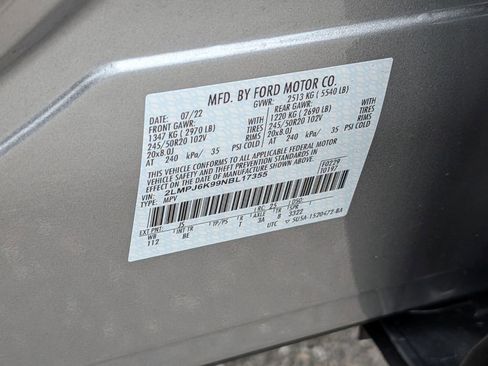 Used 2022 Lincoln Nautilus Reserve w/ Equipment Group 201A image 20