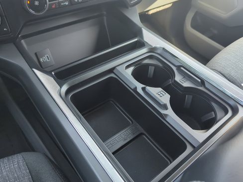 New 2025 Ford F350 XLT w/ Black Appearance Package image 31