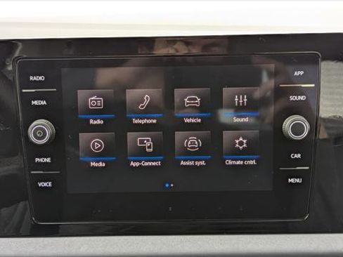 Used 2025 Volkswagen Jetta SE image 27