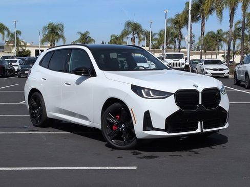 Used 2025 BMW X3 M50 w/ Premium Package image 2