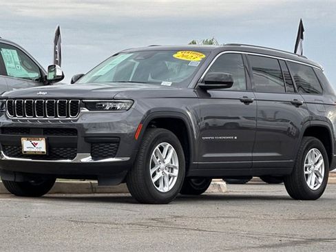 Certified 2023 Jeep Grand Cherokee L Laredo w/ Trailer Tow Group (B) image 5