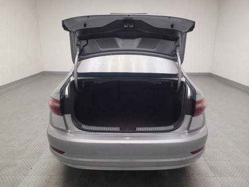 Used 2021 Volkswagen Jetta SE FWD image 28