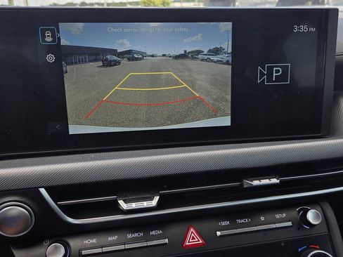 Used 2025 Hyundai Sonata SEL FWD image 11