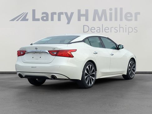 Used 2018 Nissan Maxima SR image 6