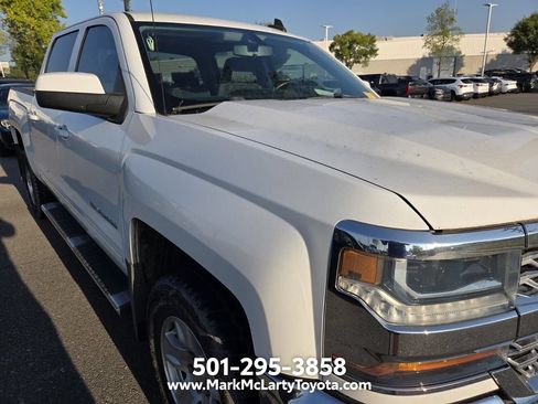 Used 2018 Chevrolet Silverado 1500 LT w/ All Star Edition AWD/4WD image 8