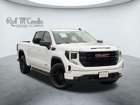 Used 2024 GMC Sierra 1500 Elevation AWD/4WD image 1