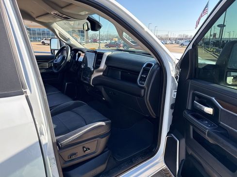 Used 2024 RAM 2500 Laramie image 14