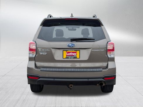 Used 2018 Subaru Forester 2.5i Touring AWD/4WD image 6