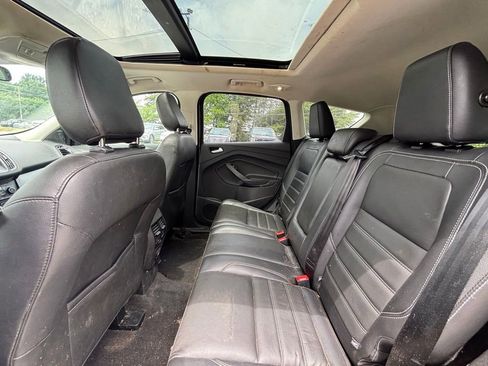 Used 2018 Ford Escape SEL AWD/4WD image 16