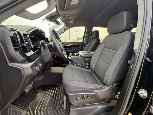 Used 2024 Chevrolet Silverado 1500 LT RWD image 17