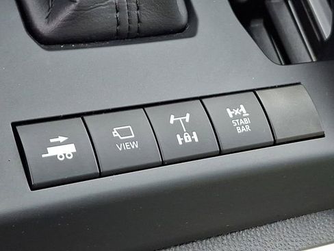 Used 2025 Toyota Tacoma Trailhunter image 25