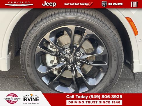 Certified 2024 Dodge Durango GT image 10