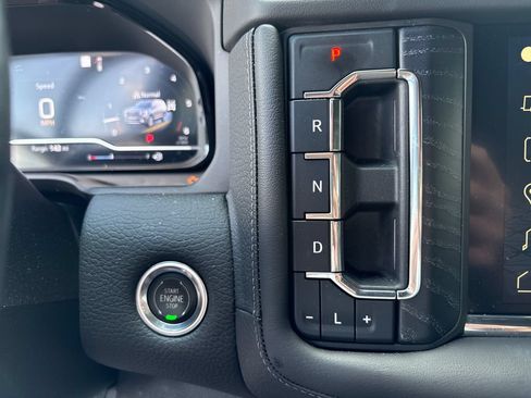 Used 2023 GMC Yukon Denali w/ Max Trailering Package AWD/4WD image 30