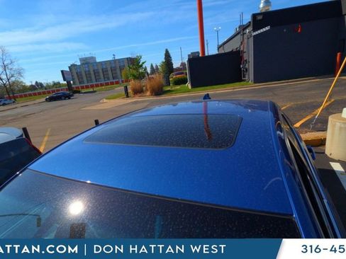 Used 2023 Cadillac CT4 Premium Luxury RWD image 5