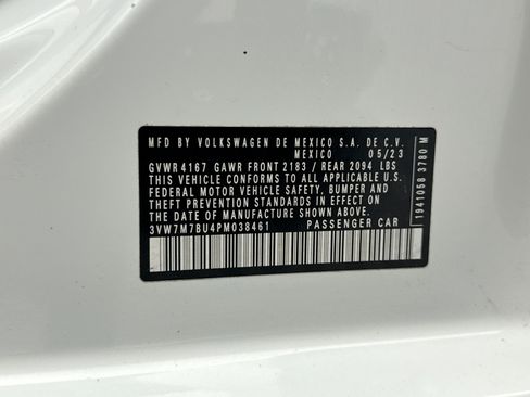 Used 2023 Volkswagen Jetta SE w/ Panoramic Sunroof Package FWD image 23