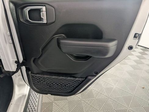 Used 2023 Jeep Gladiator Sport image 29