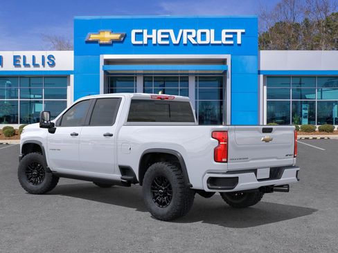 New 2026 Chevrolet Silverado 2500 ZR2 image 39