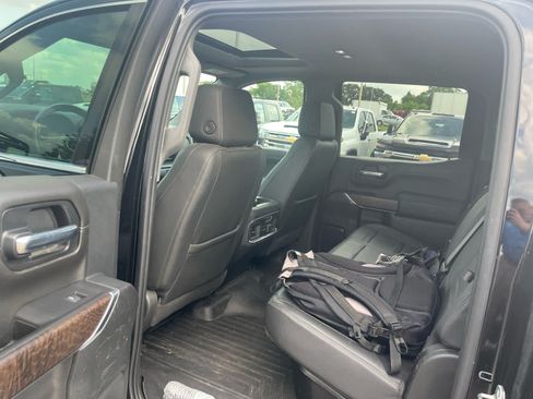 Used 2021 GMC Sierra 1500 Denali w/ Denali Ultimate Package AWD/4WD image 9