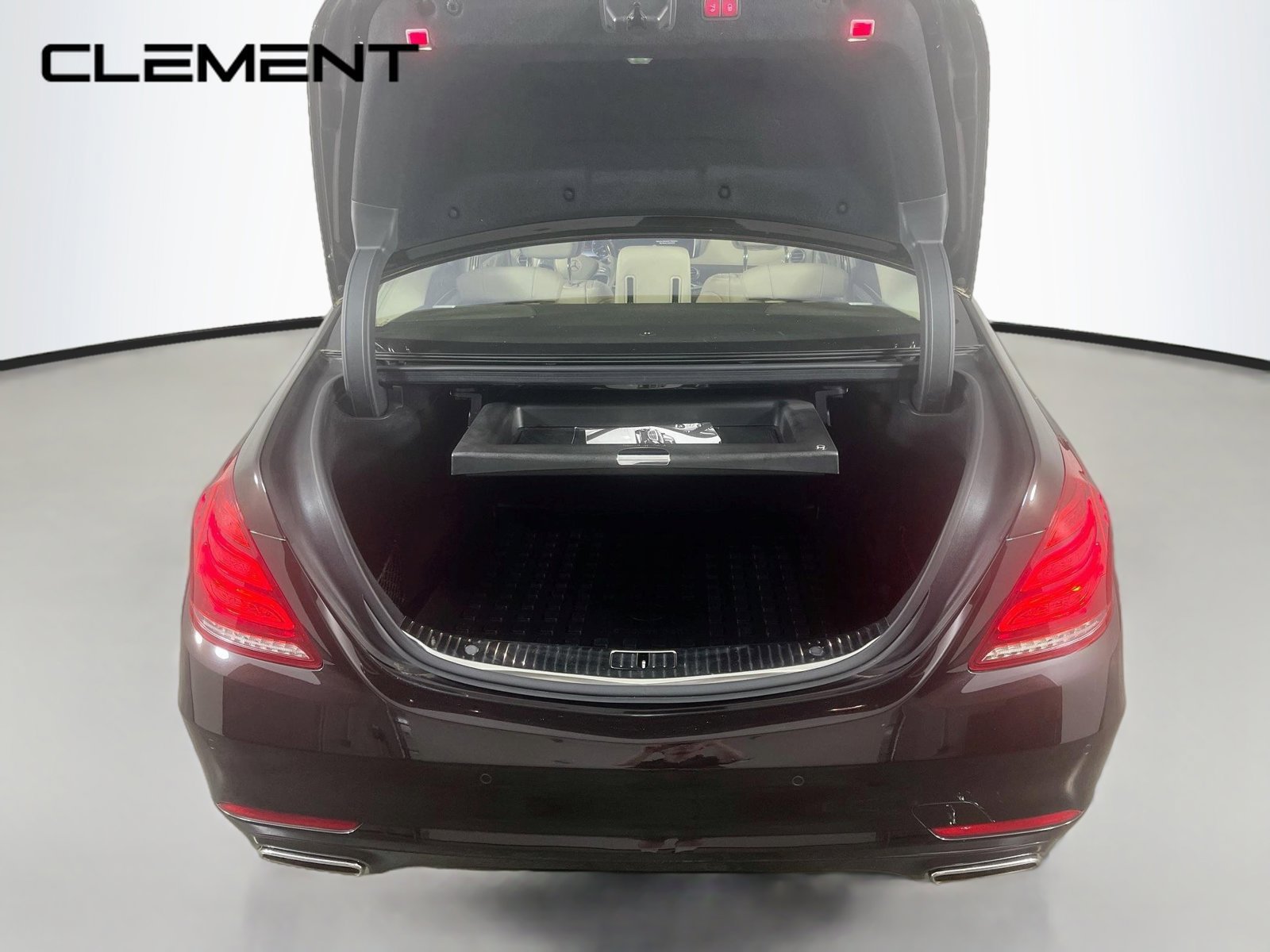 Used 2016 Mercedes-Benz S 550 Sedan image 10