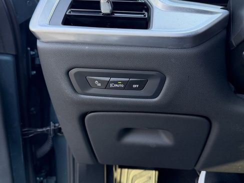 Used 2025 BMW X5 xDrive50e image 19